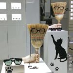 La Óptica de Antonio. Si yo tuviera una escoba