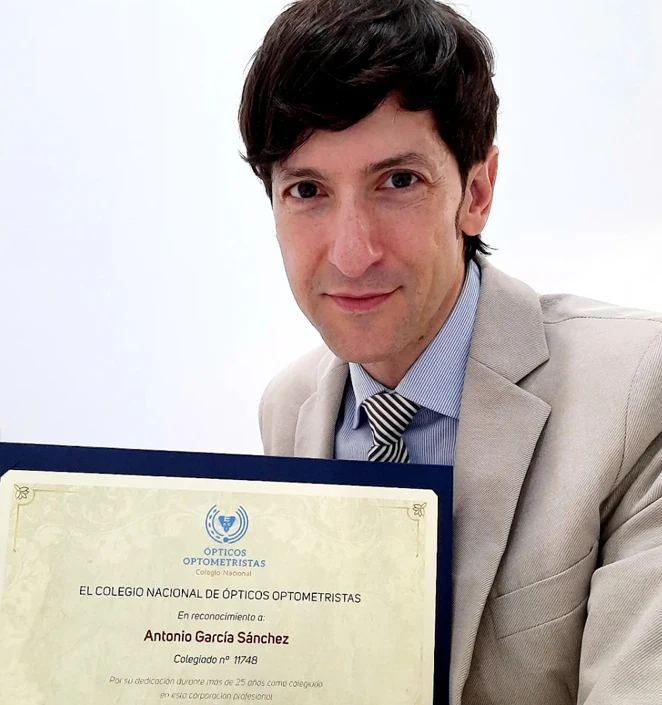 Antonio García Sánchez - óptico-optometrista