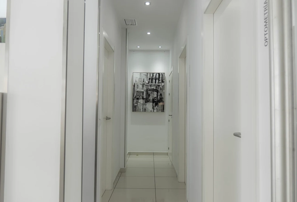 La óptica de Antonio. Insatalaciones y equipamiento