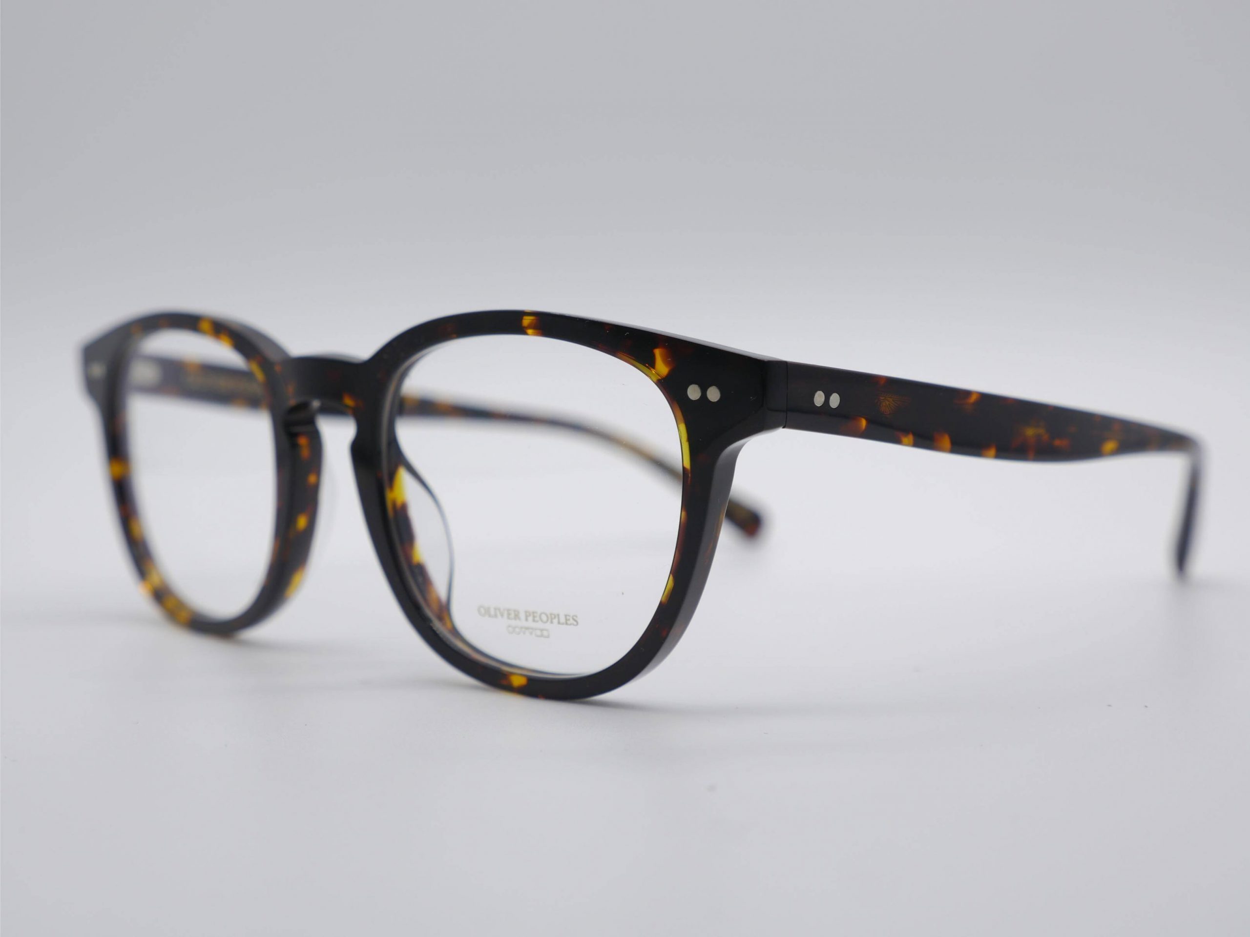 Modelo OV5480 Kisho de Oliver Peoples - Imagen 3