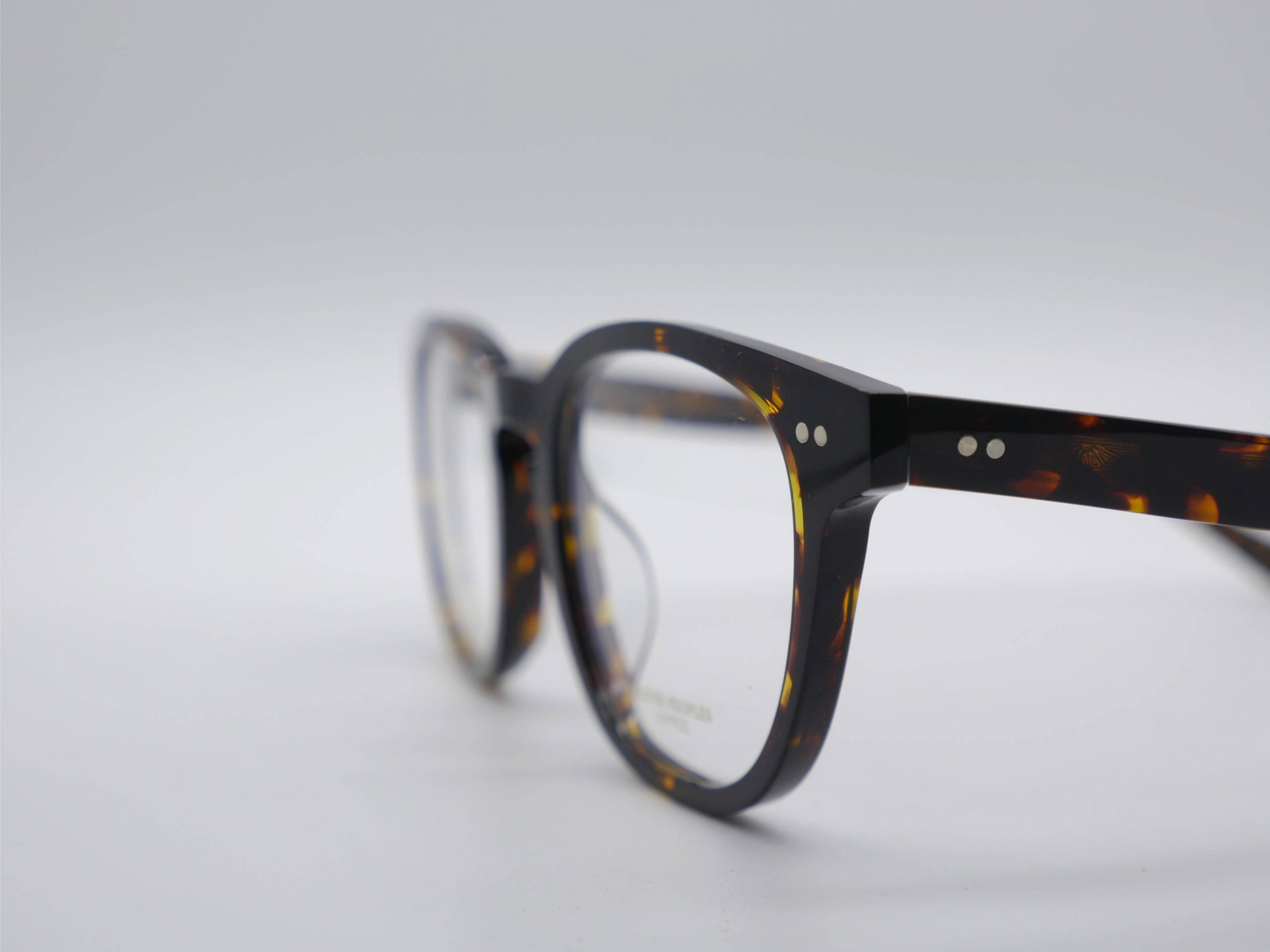Modelo OV5480 Kisho de Oliver Peoples - Imagen 4