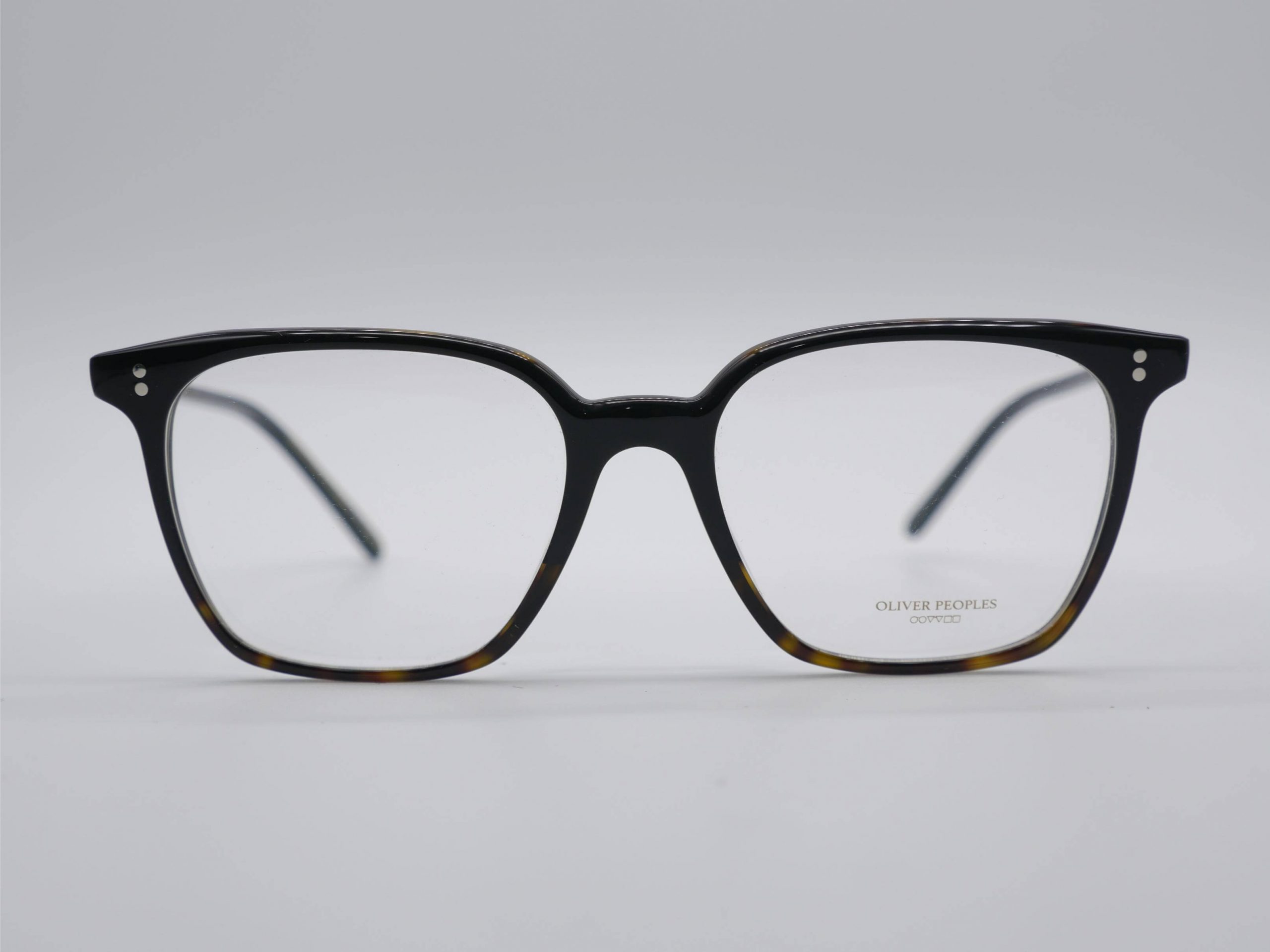 Modelo OV5488U Rasey de Oliver Peoples